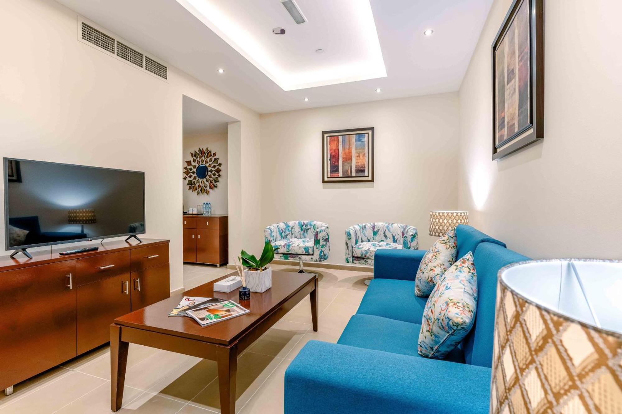 Metropolitan Al Mafraq Hotel Abu Dhabi Ngoại thất bức ảnh
